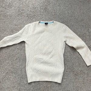 Cableknit cream sweater